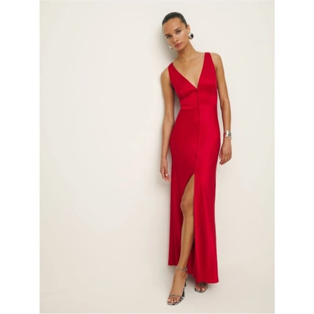 NWT Reformation Elaina satin Dress in lipstick red
